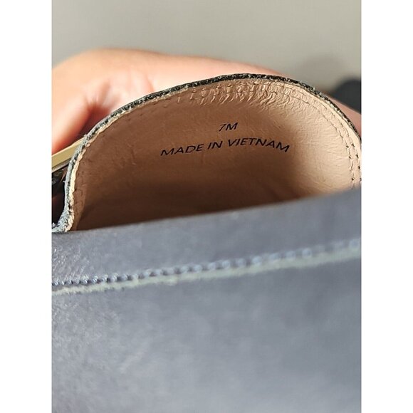 Kate Spade Navy Blue Leather Flat Slip On Loafers Size 7m Gold Logo Buckle - Picture 4 of 5